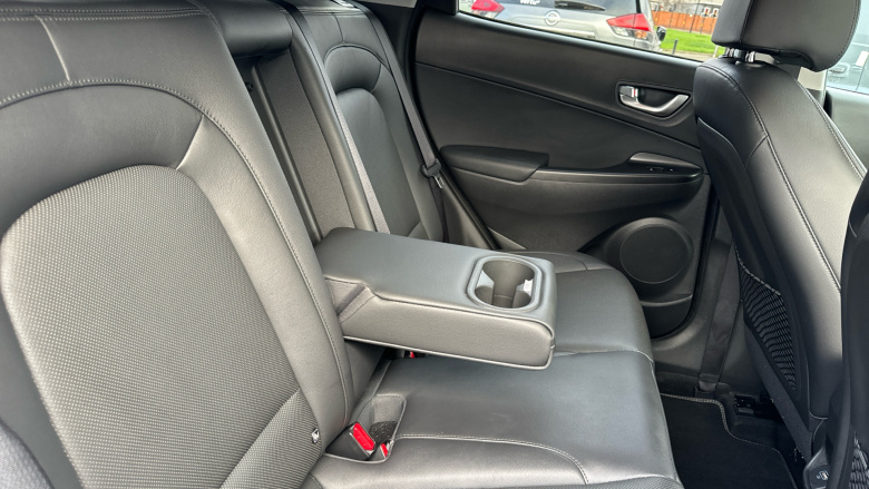 Hyundai Kona 1.6 GDi Hybrid Ultimate 5dr DCT Hybrid Hatchback